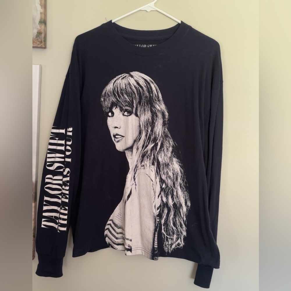 Official Taylor Swift Eras Concert T Shirt Size Large Long Sleeve Tee